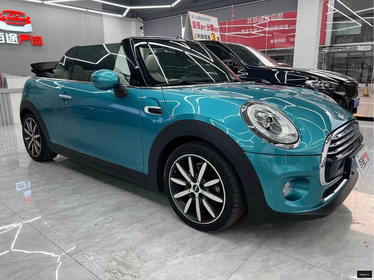 MINI Hatch 6