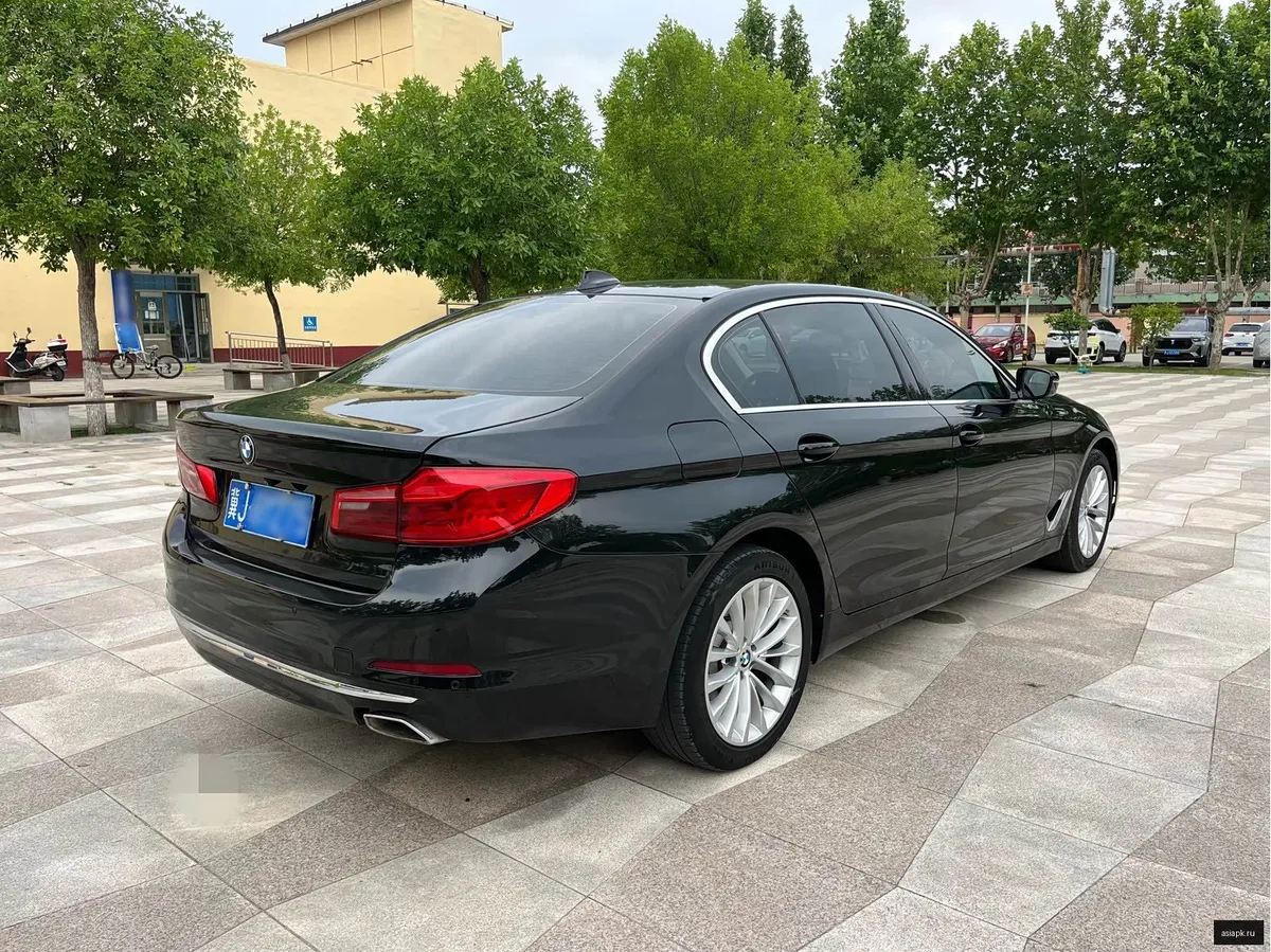 BMW 5-Series 5