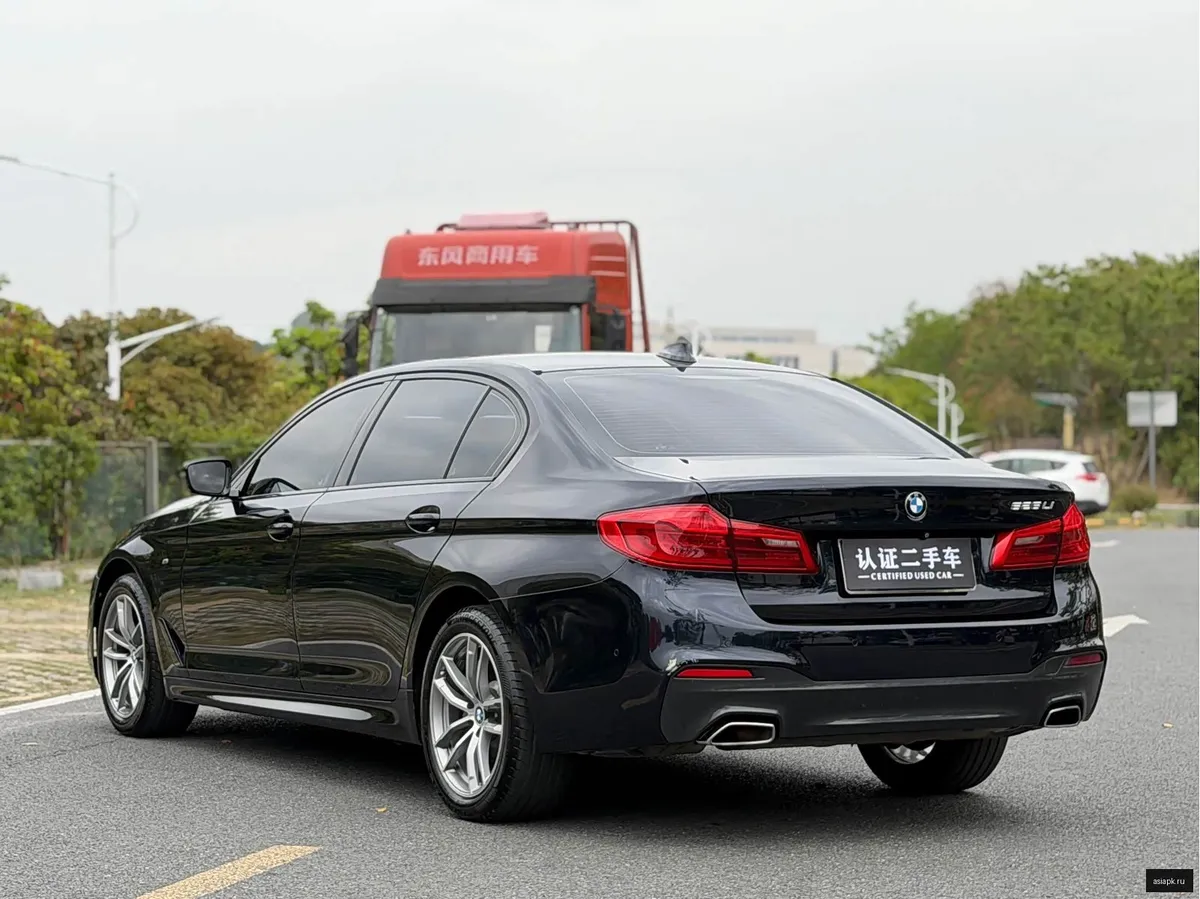 BMW 5-Series 6