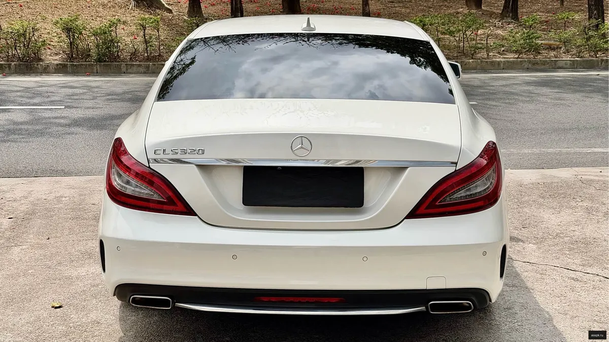 Mercedes-Benz CLS-Class 5