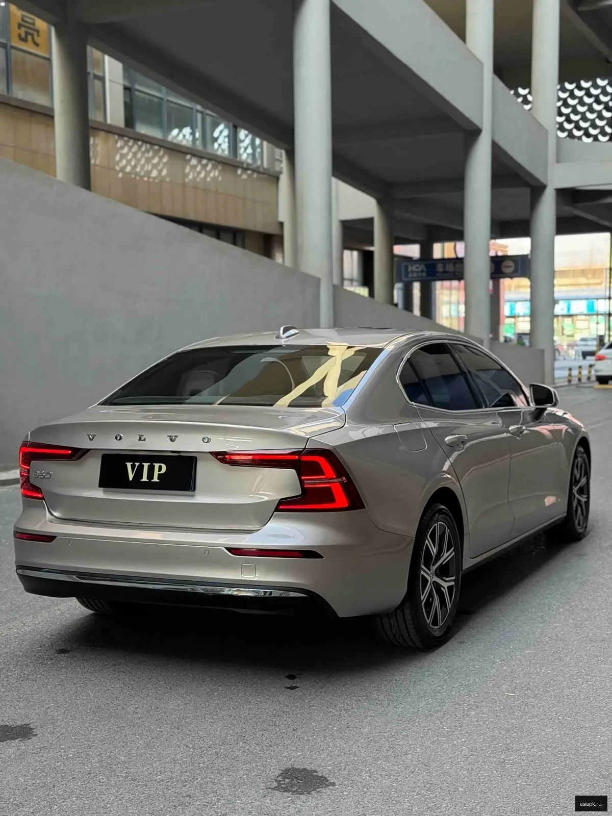 Volvo S60 6