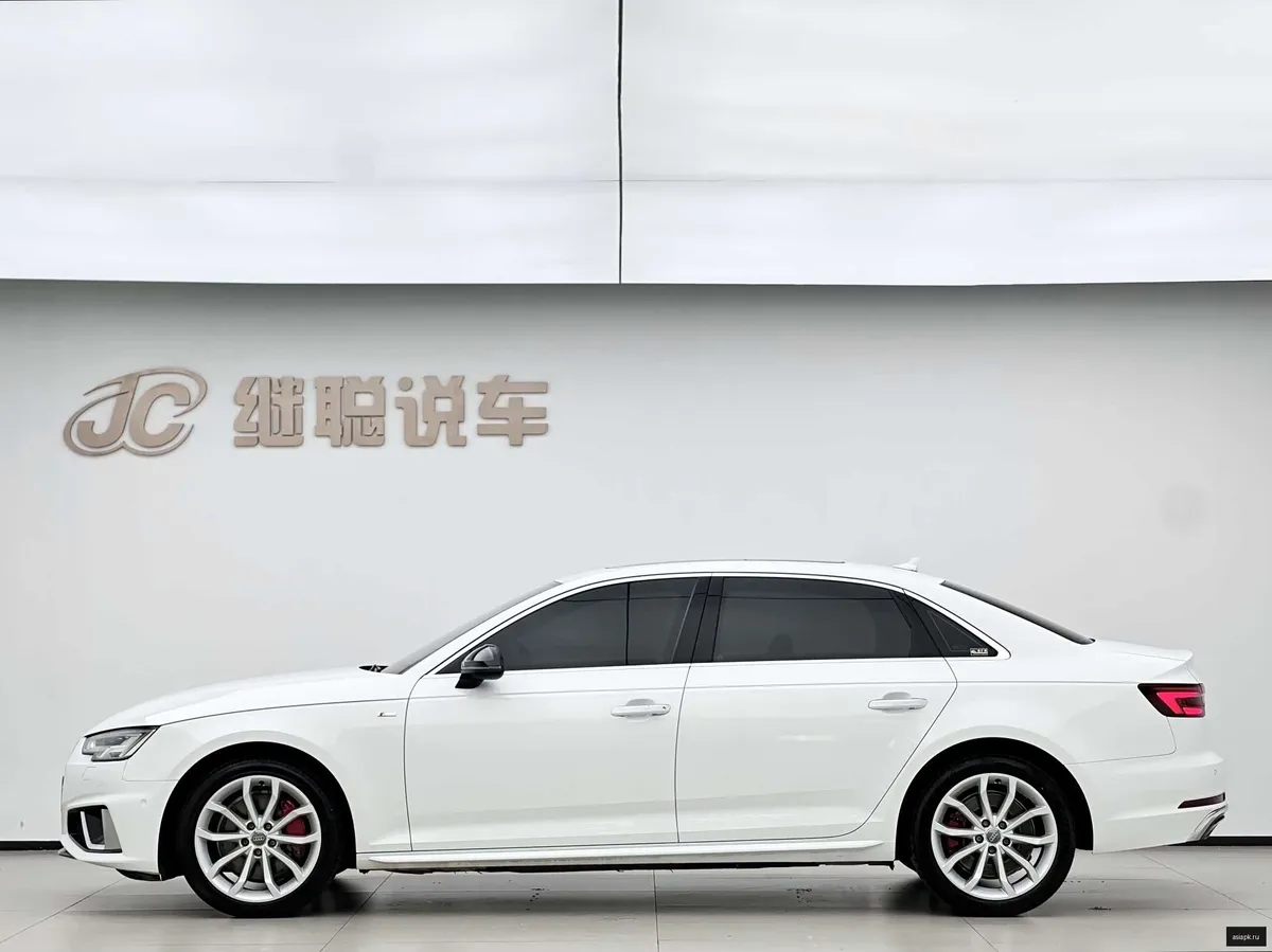 Audi A4 2