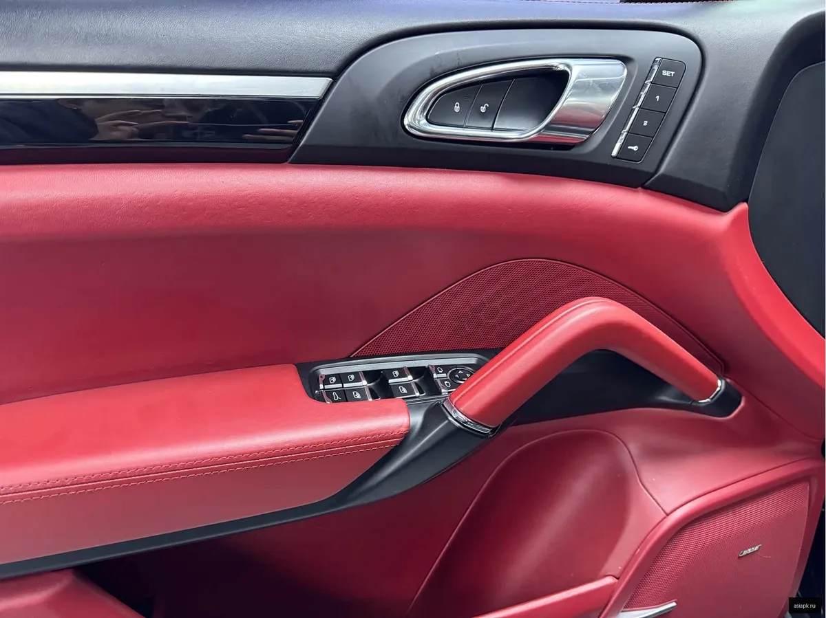 Porsche Cayenne 5