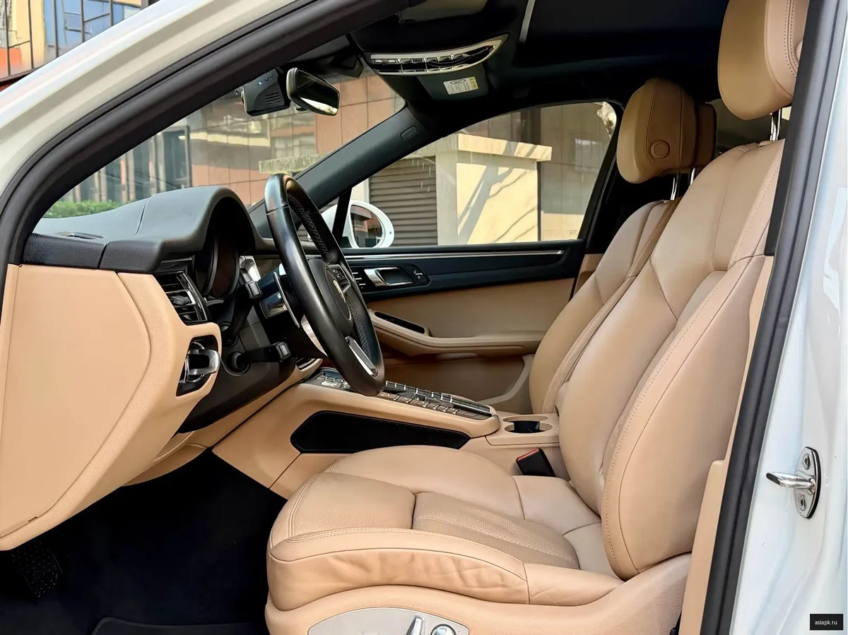Porsche Macan 5