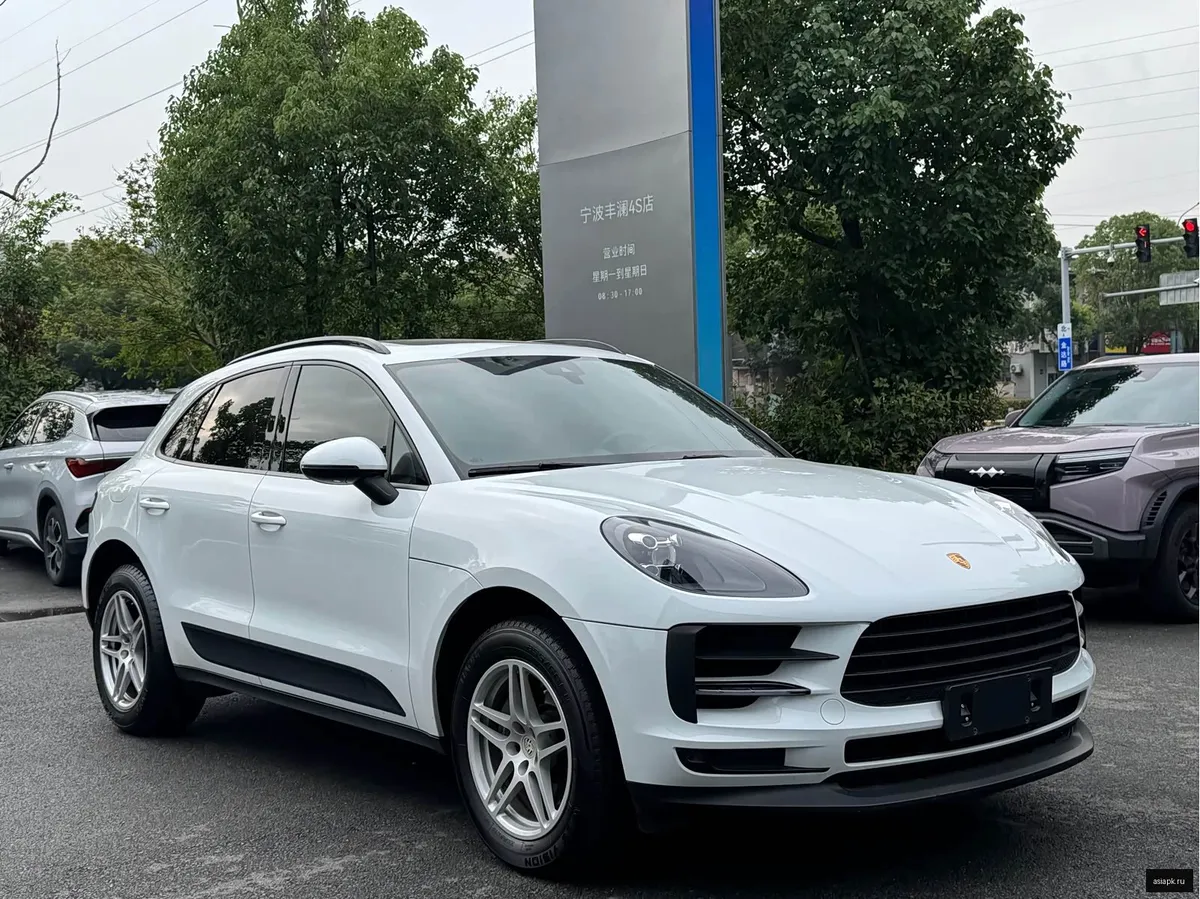 Porsche Macan 3