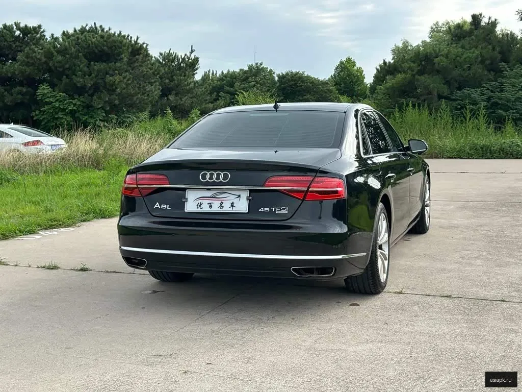 Audi A8 6