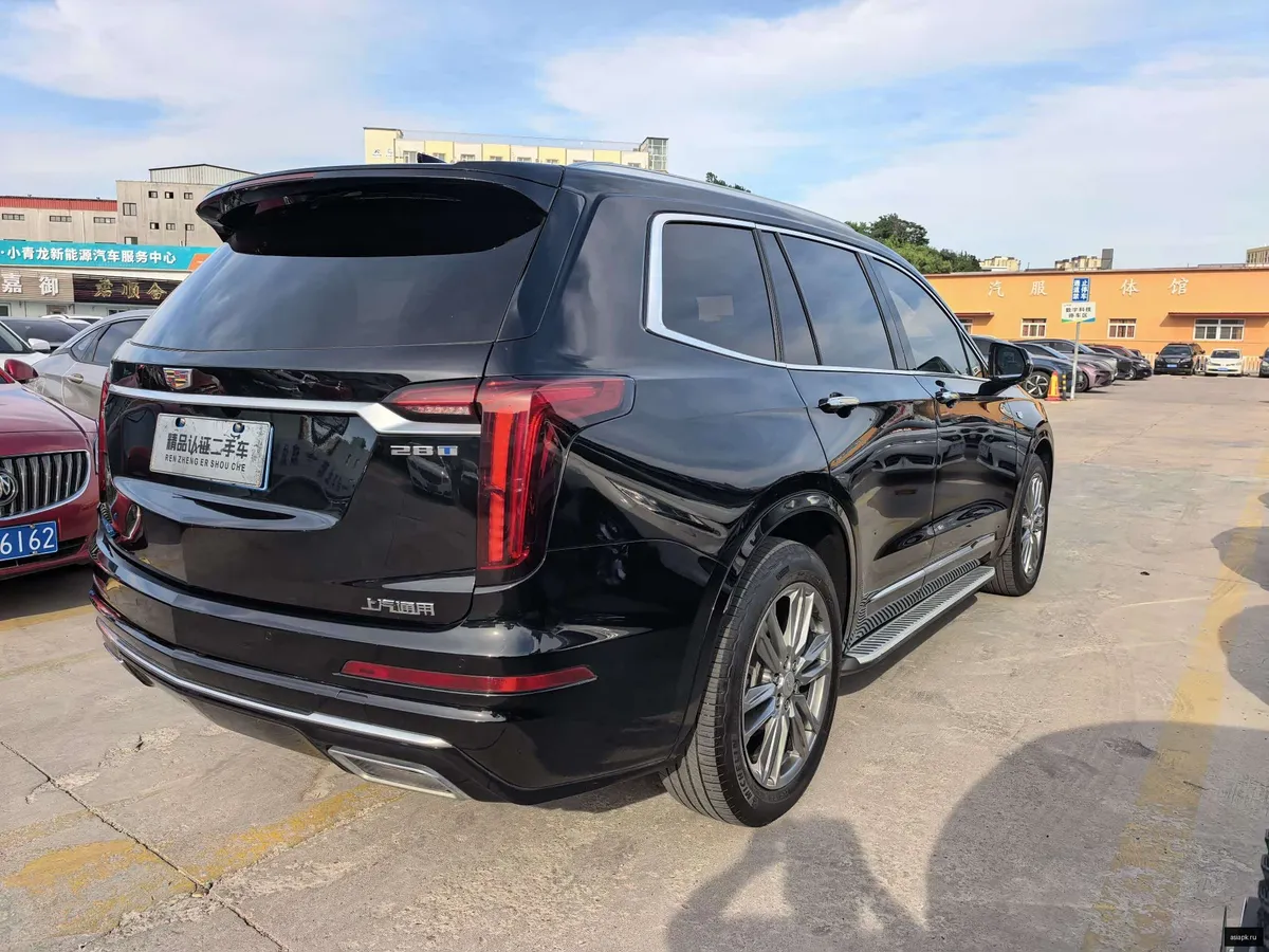 Cadillac XT6 6