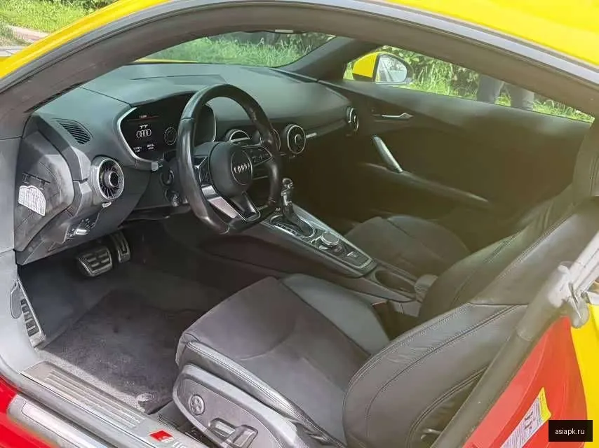 Audi TT 4