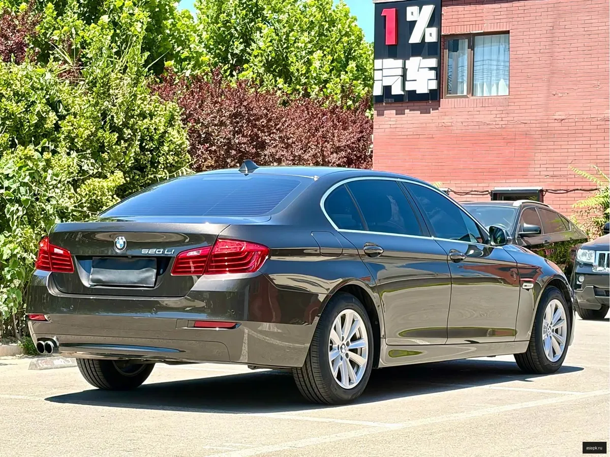 BMW 5-Series 6