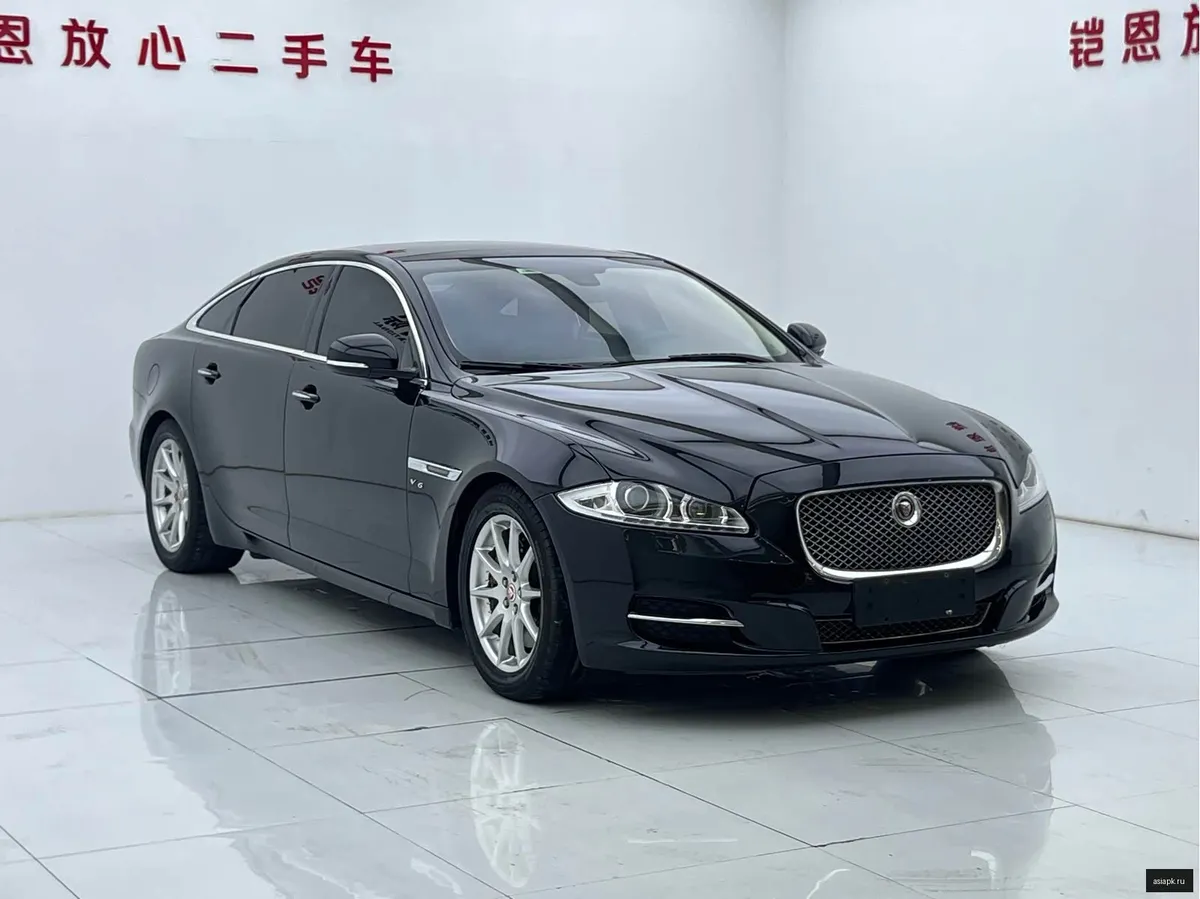 Jaguar XJ 3