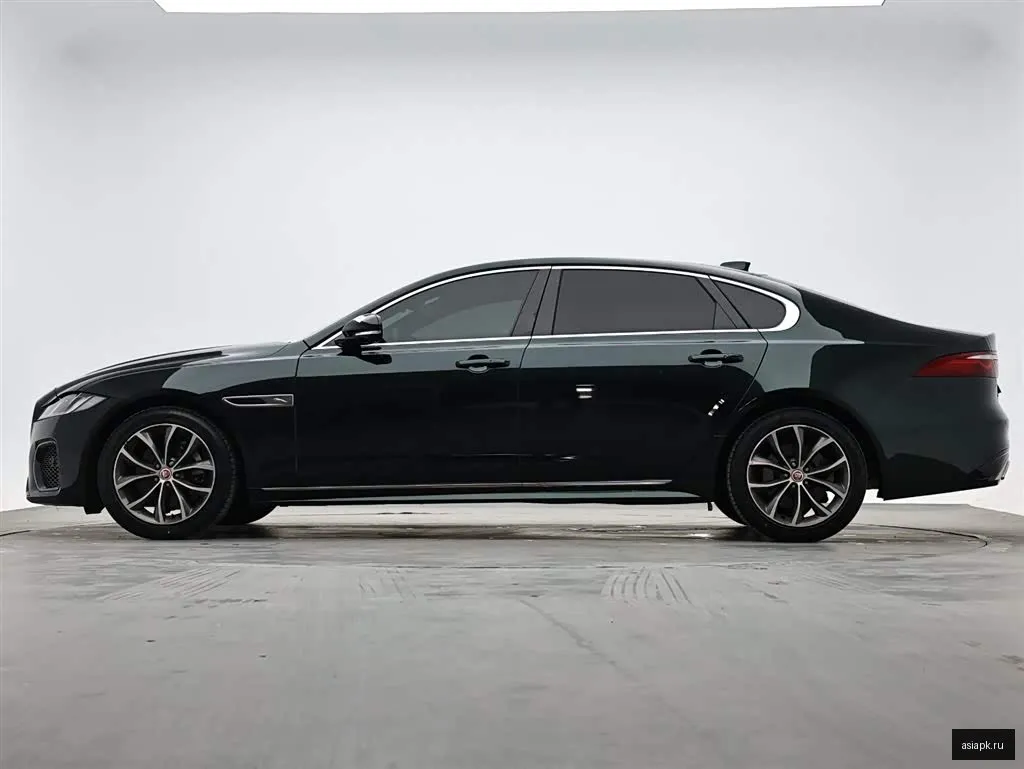 Jaguar XF 6