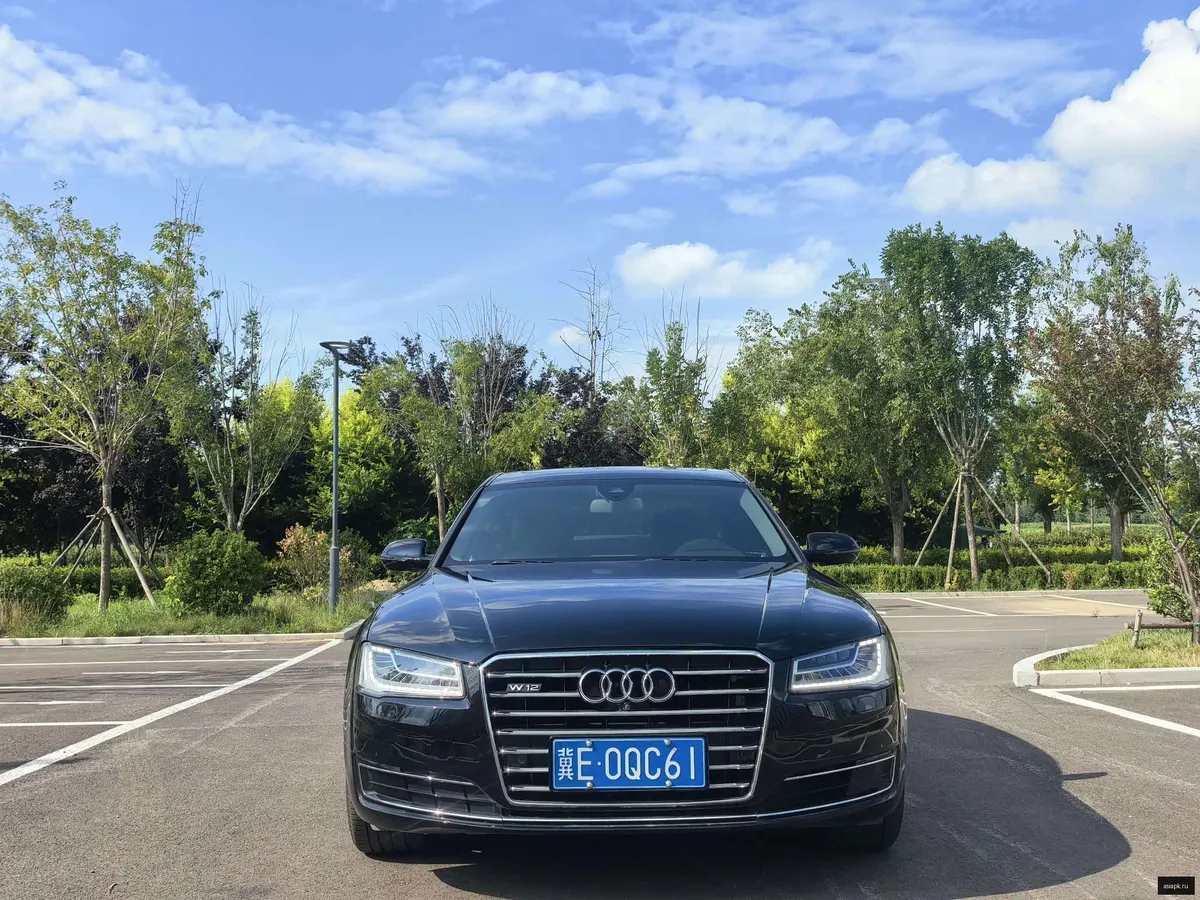 Audi A8 2