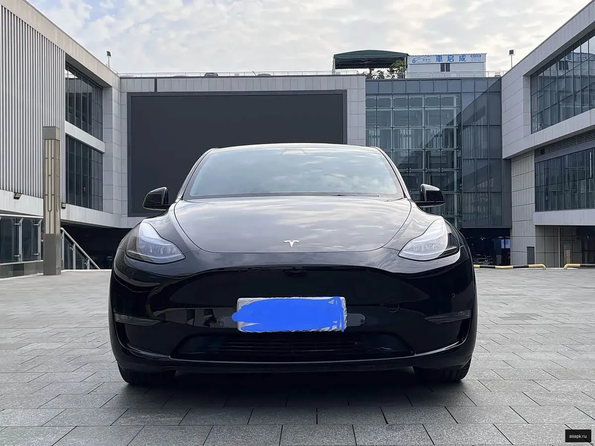 tesla Model Y 2