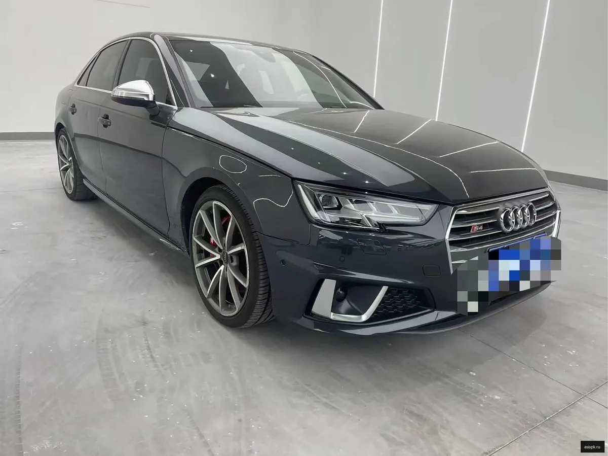 Audi S4