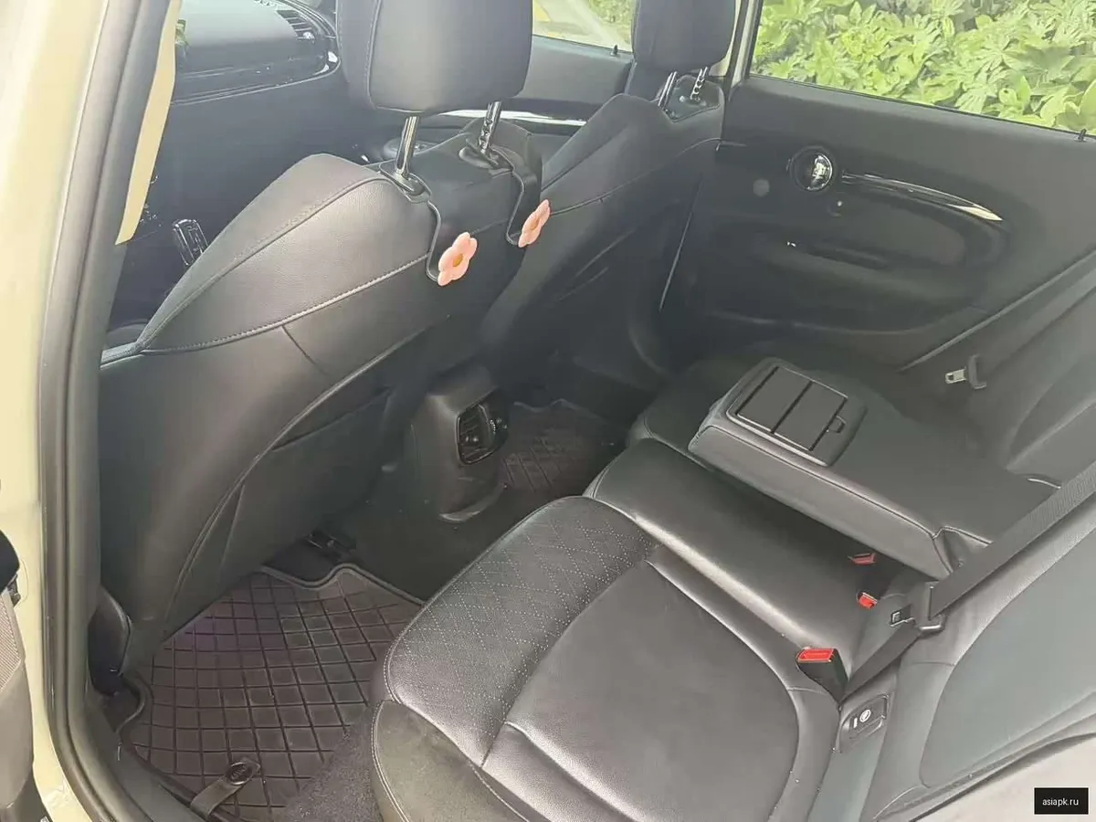 MINI Hatch 4