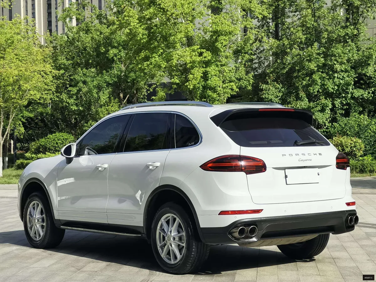 Porsche Cayenne 5