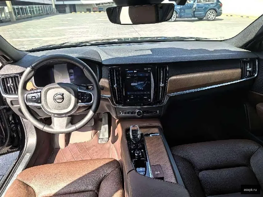 Volvo S90 6