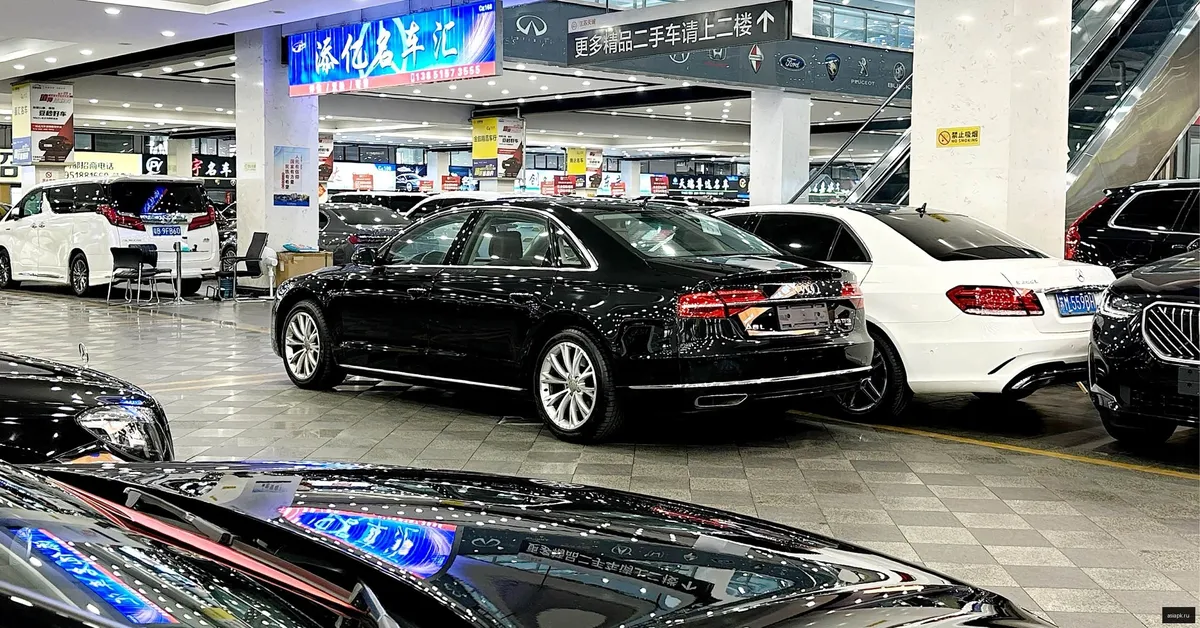 Audi A8 2