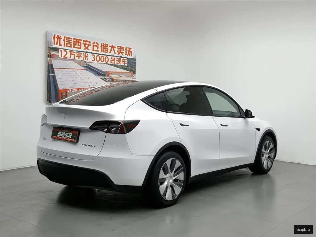 tesla Model Y 2