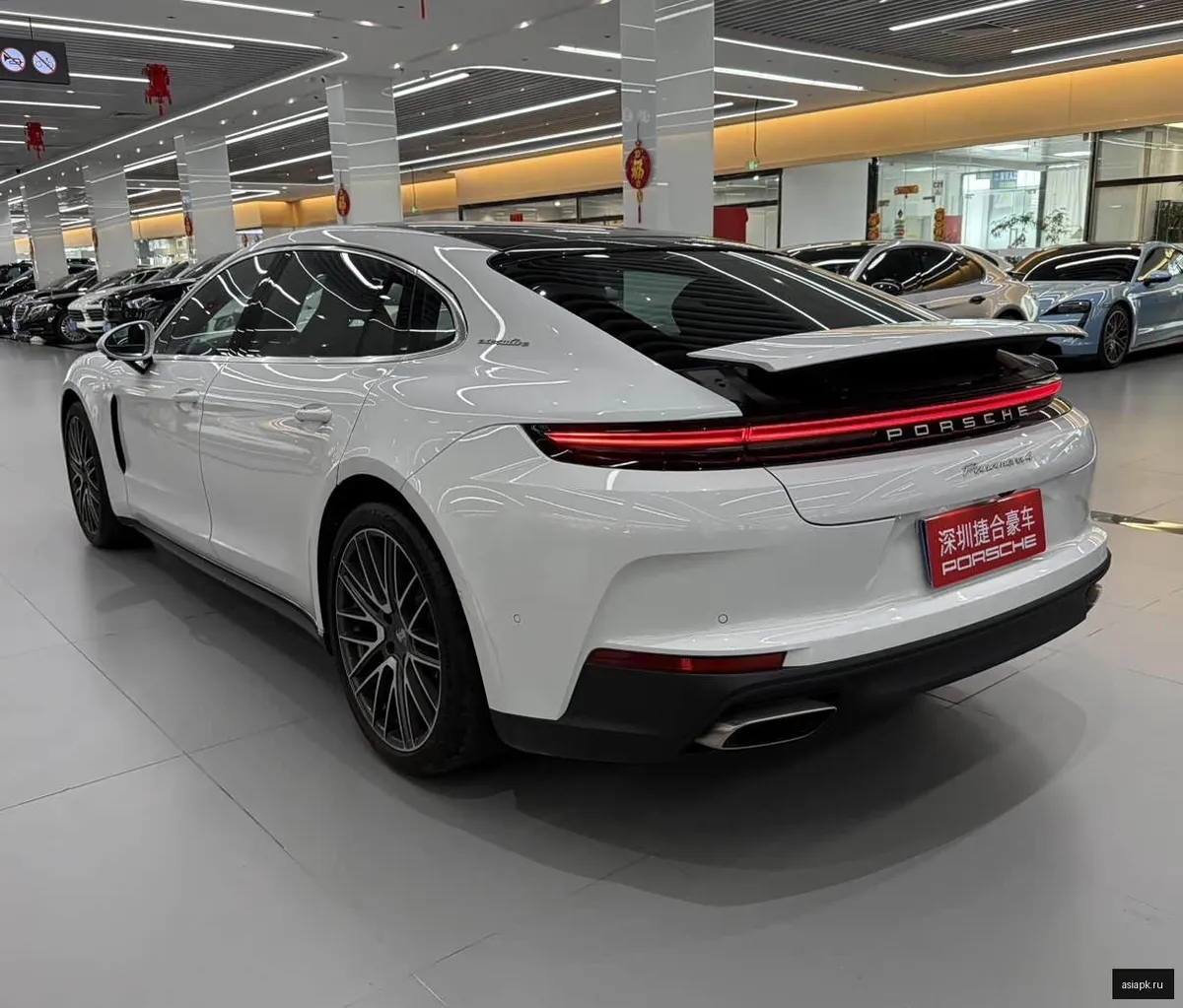 Porsche Panamera 4