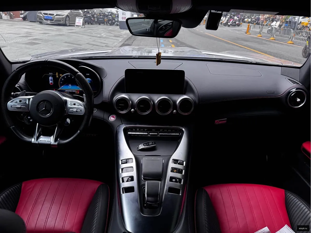 Mercedes-Benz AMG GT 6