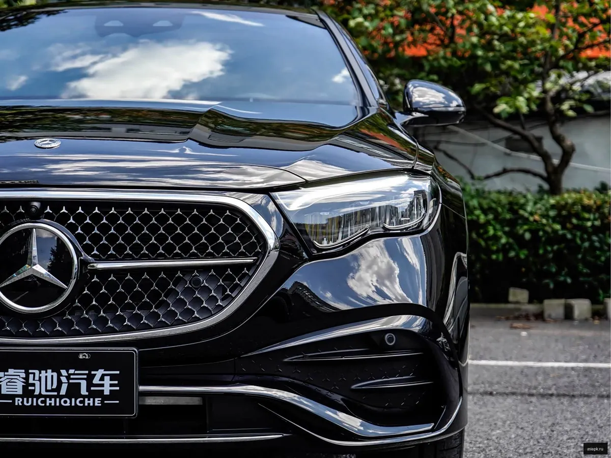 Mercedes-Benz E-Class 6