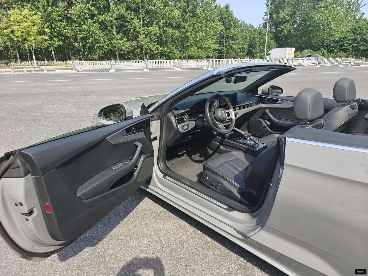 Audi A5 4