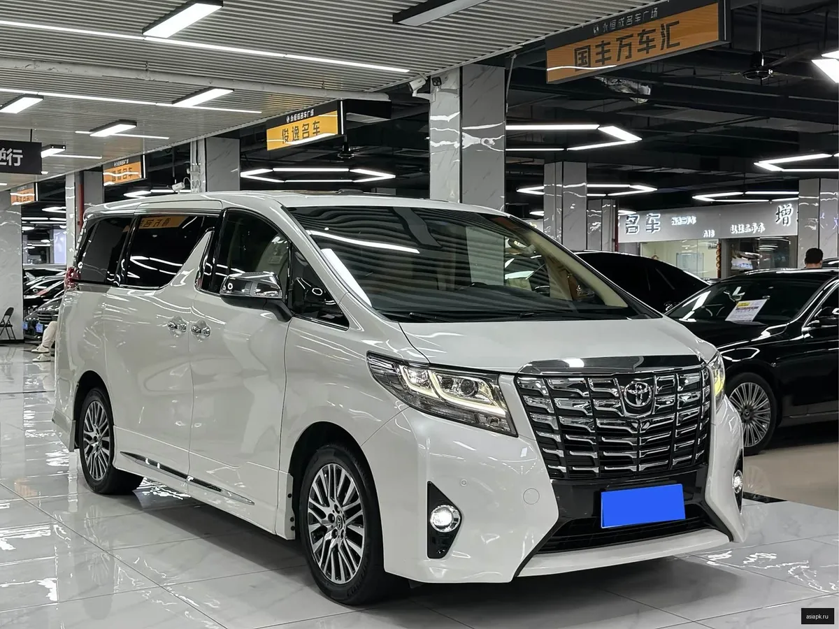 Toyota Alphard 3