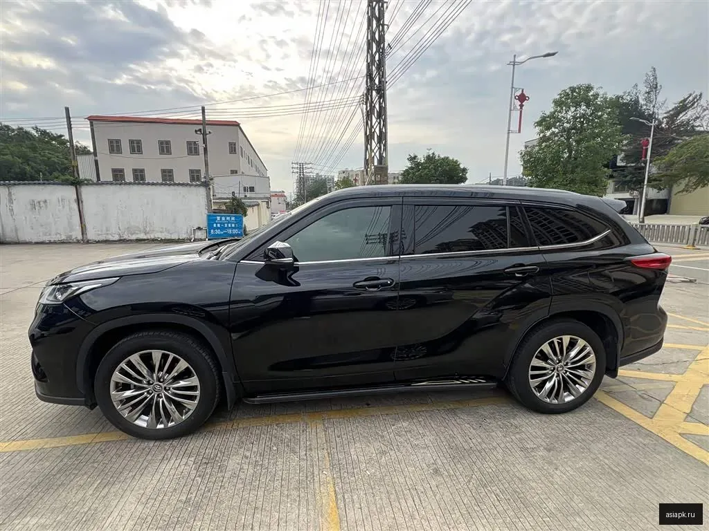Toyota Highlander 3