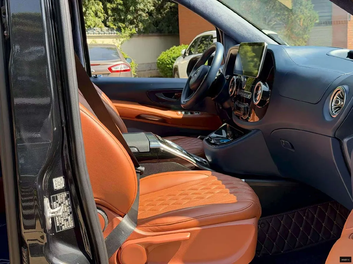 Mercedes-Benz Vito 6