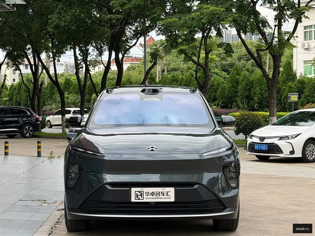 nio ES8 2