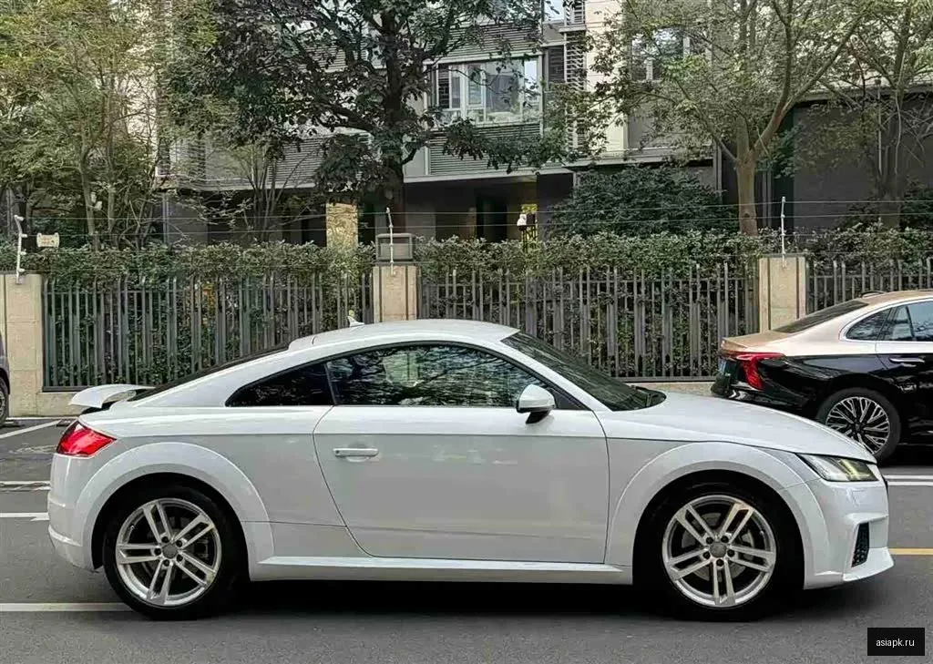 Audi TT 4