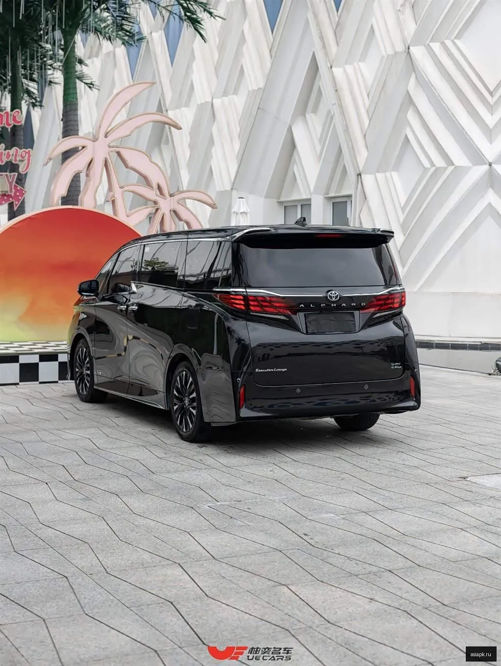 Toyota Alphard 6
