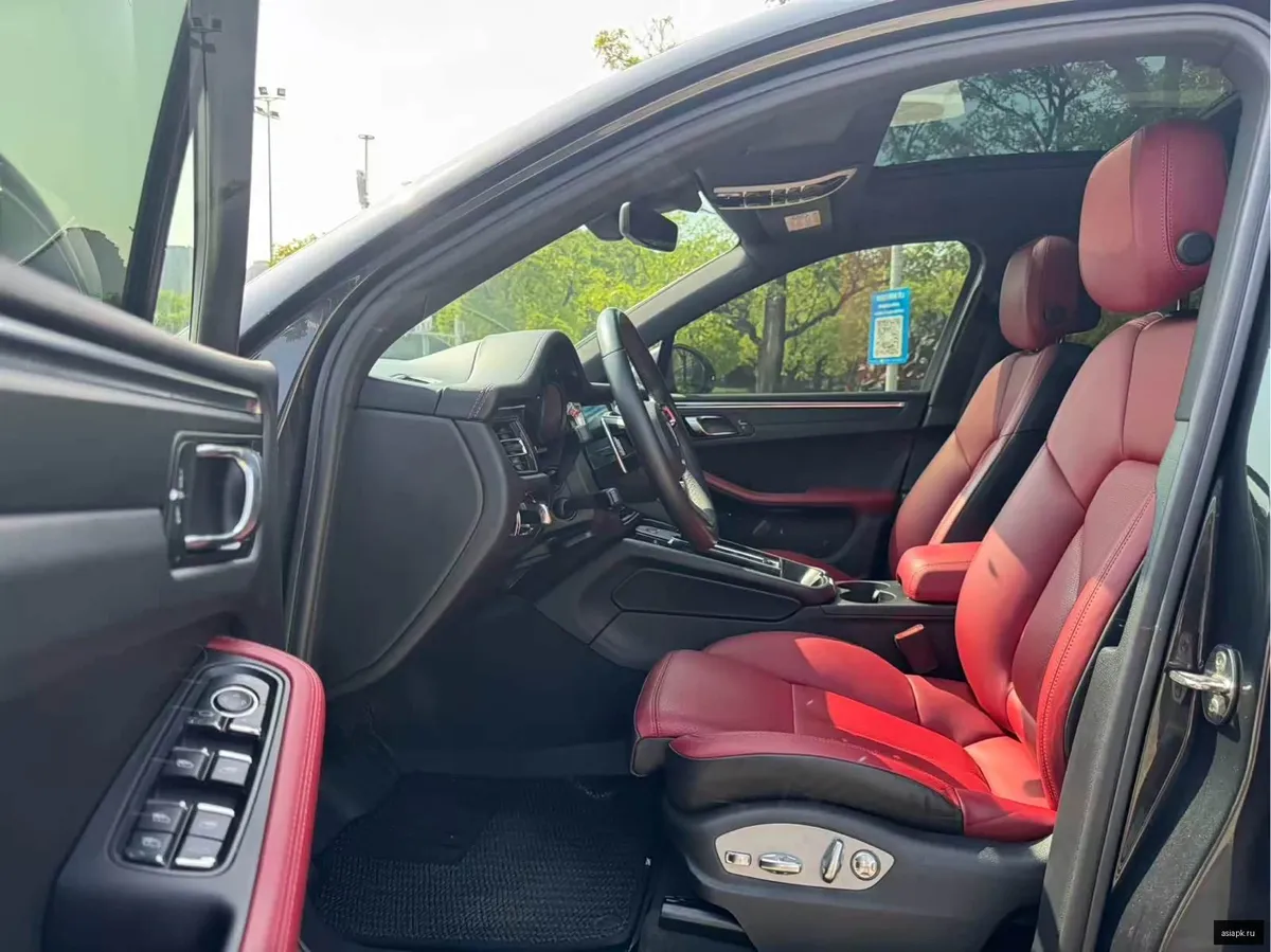 Porsche Macan 3