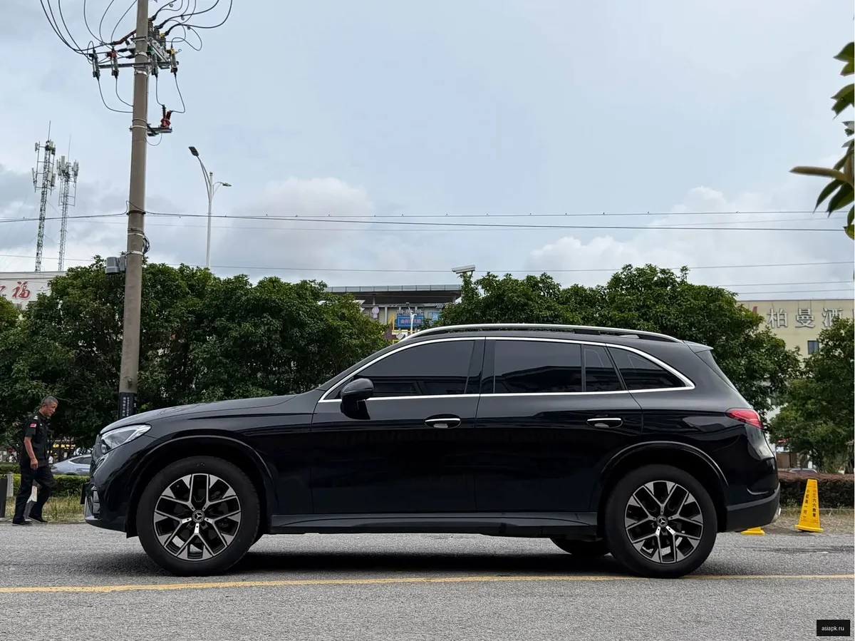 Mercedes-Benz GLC-Class AMG 5