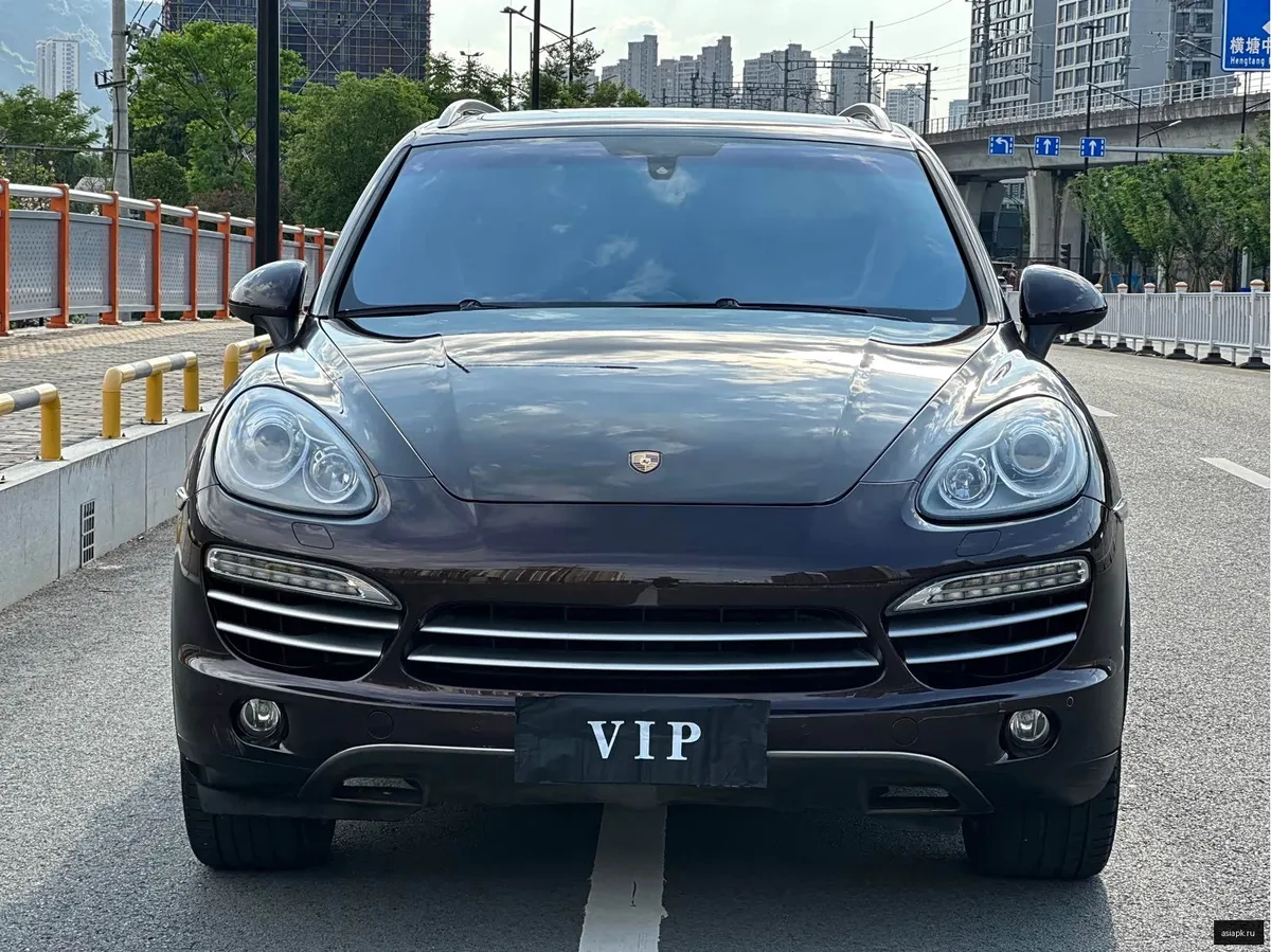 Porsche Cayenne 2