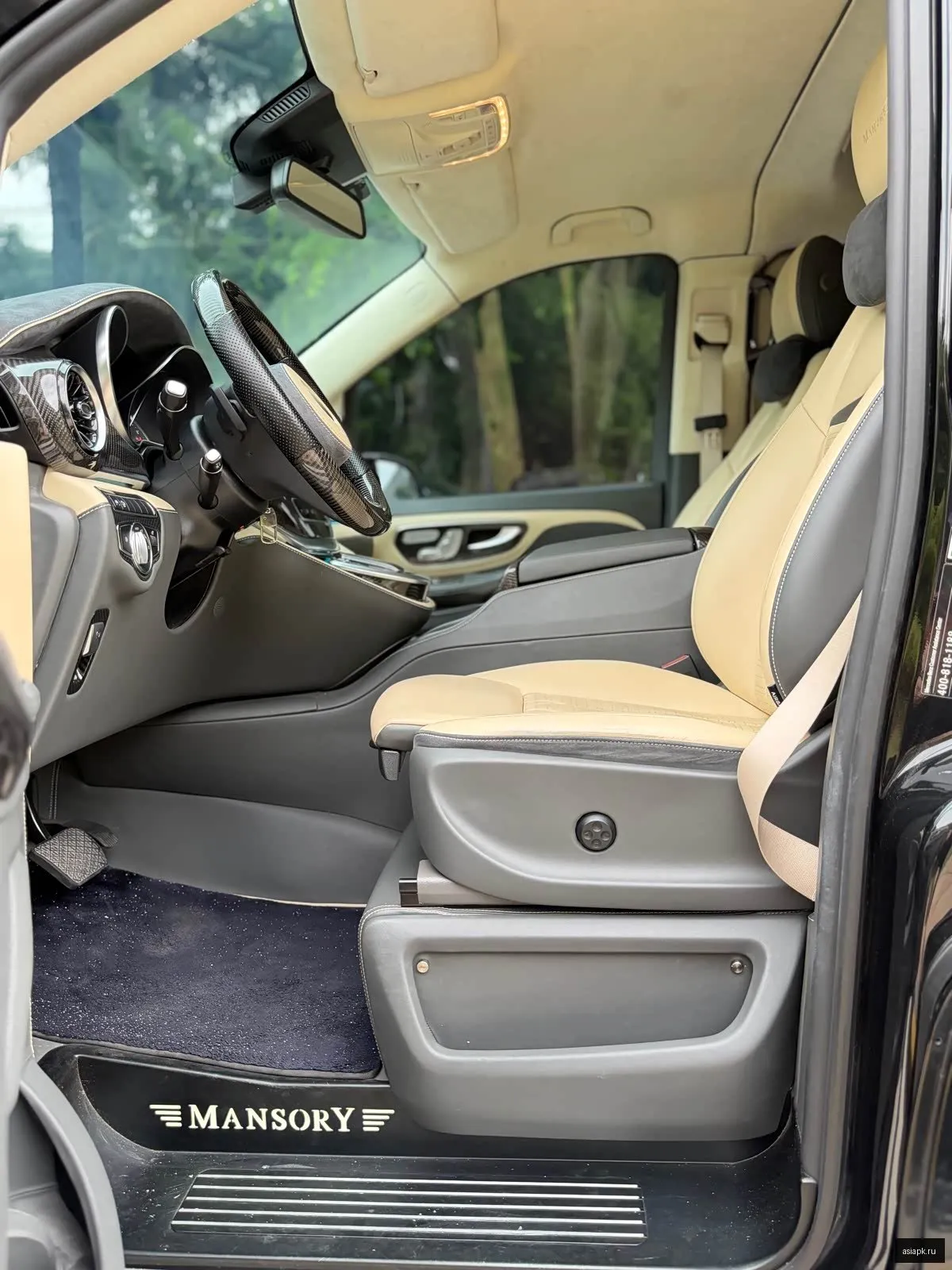 Mercedes-Benz V-Class 5