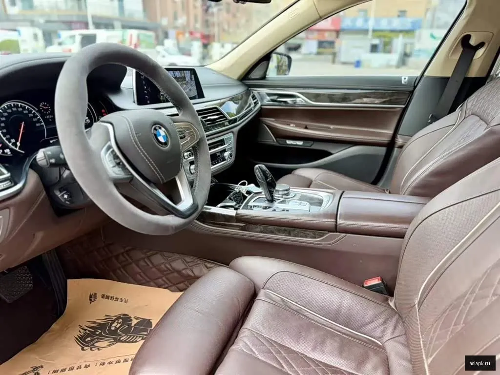 BMW 7-Series 5