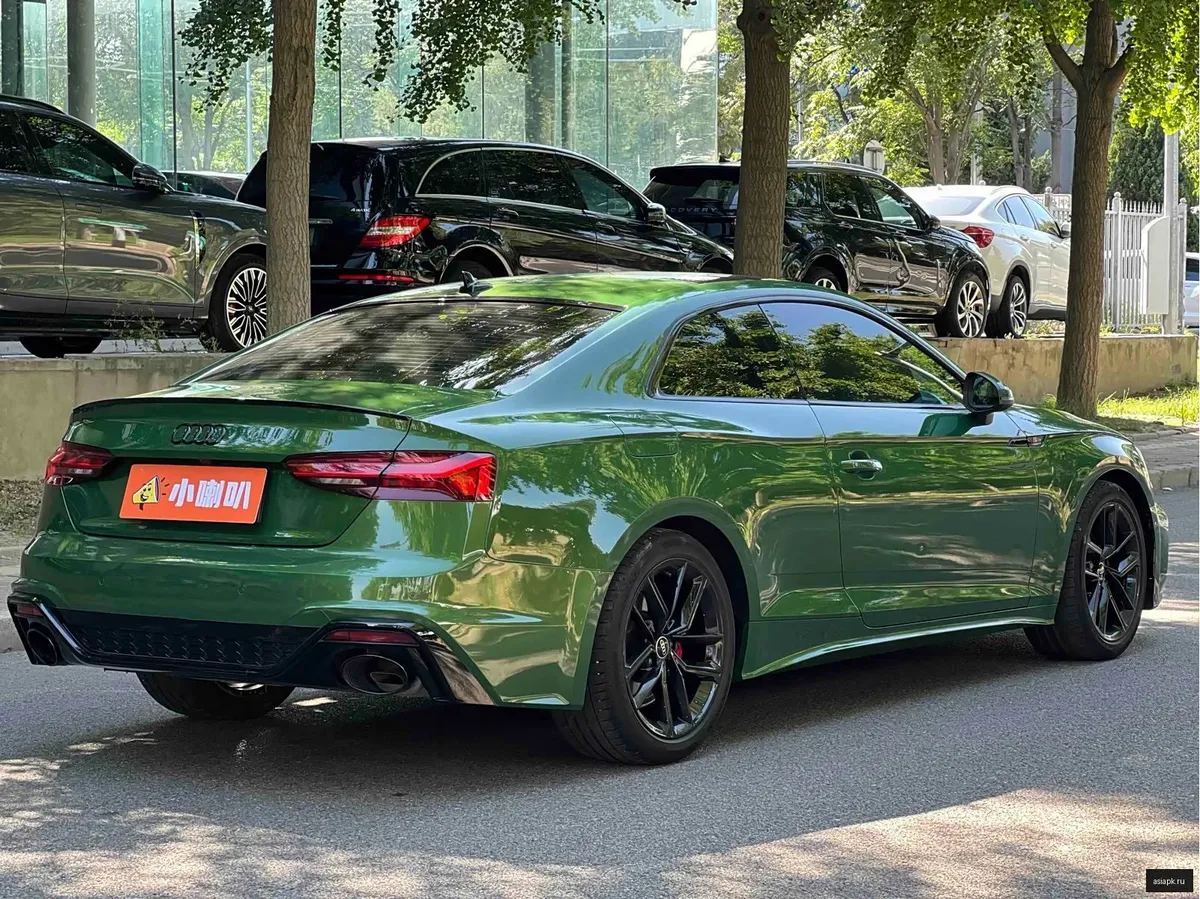 Audi A5 4