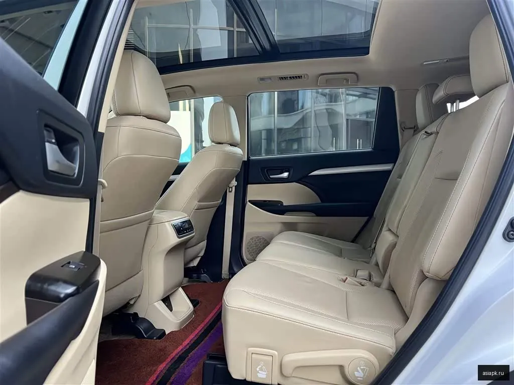 Toyota Highlander 5