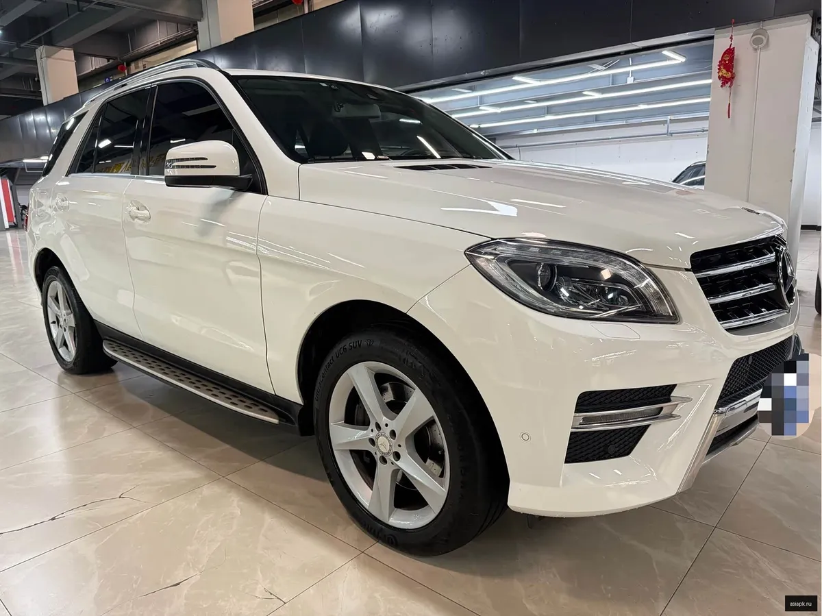 Mercedes-Benz M-Class 3