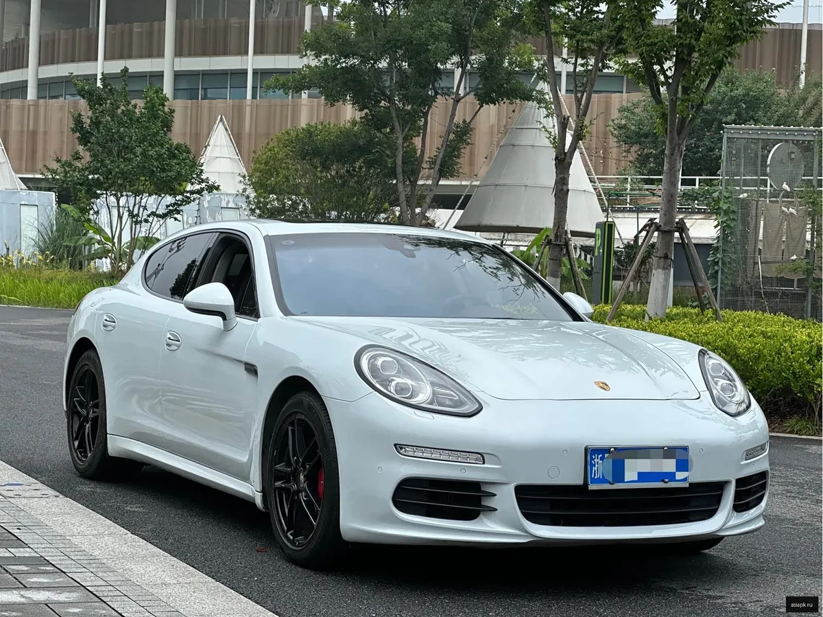 Porsche Panamera 3
