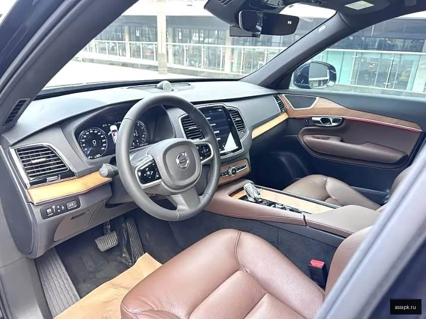 Volvo XC90 4