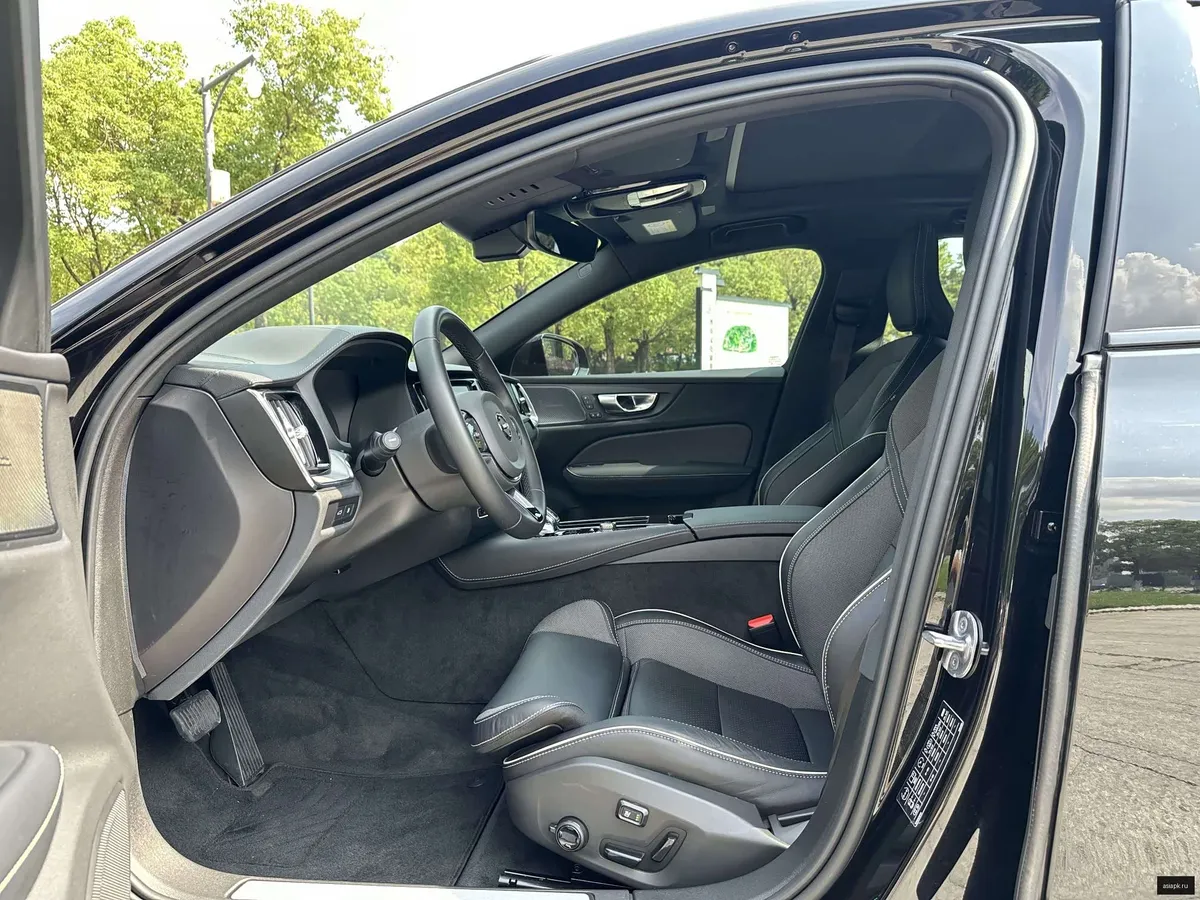 Volvo S60 4