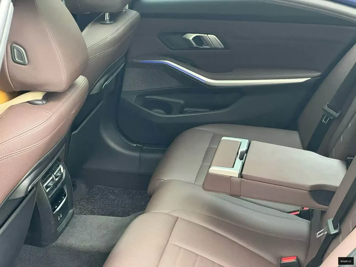 BMW 3-Series 6