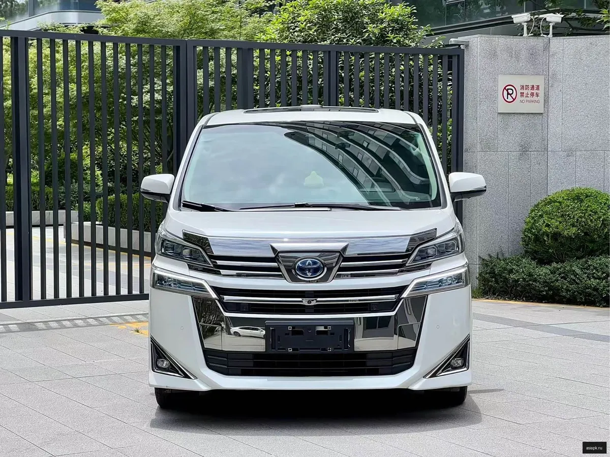 Toyota Vellfire 2
