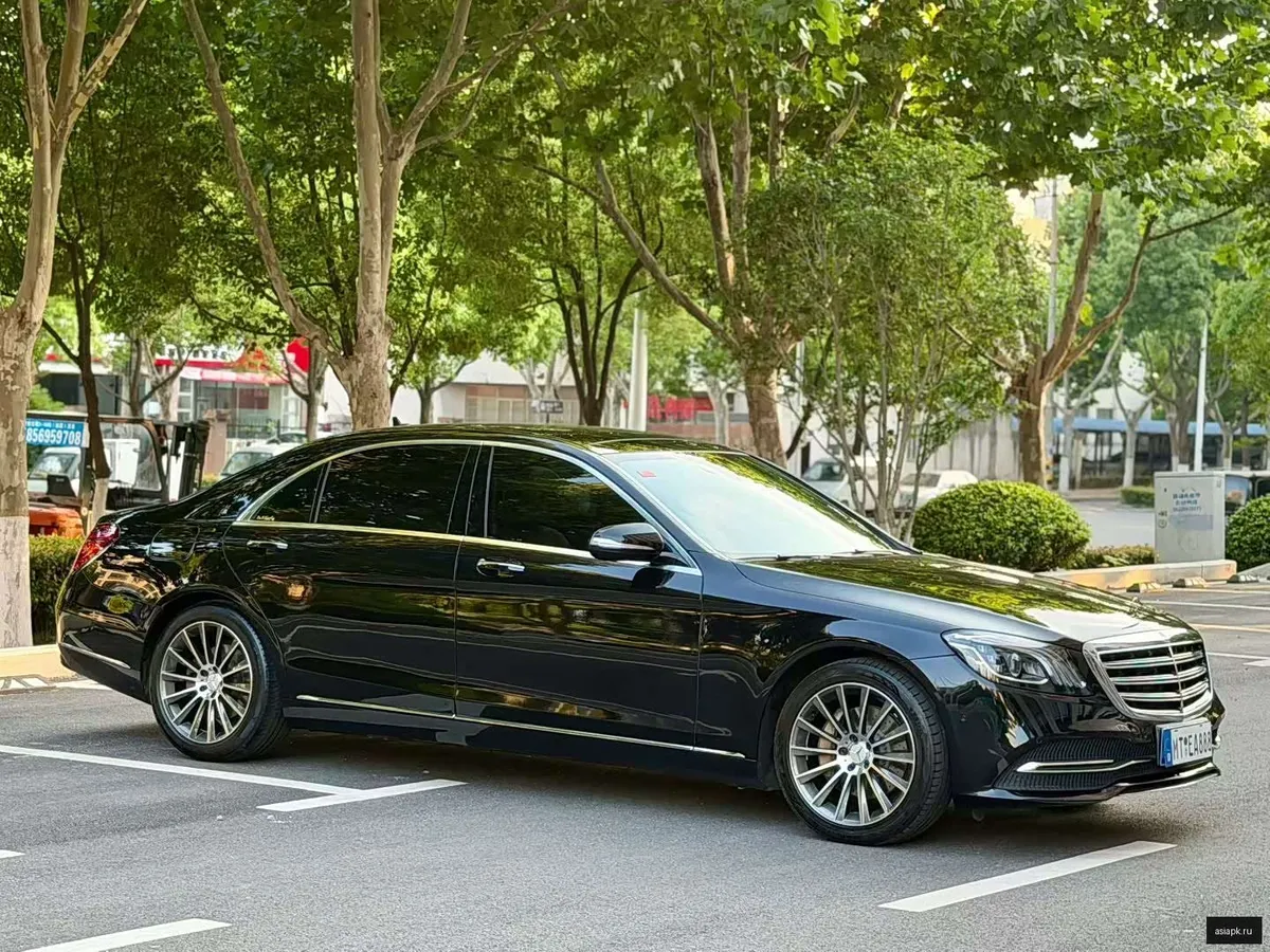 Mercedes-Benz S-Class 3