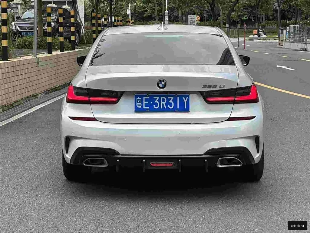 BMW 3-Series 3