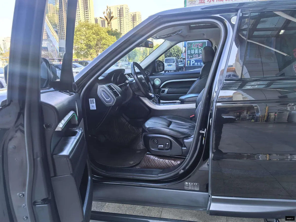 Land Rover Range Rover Sport 6