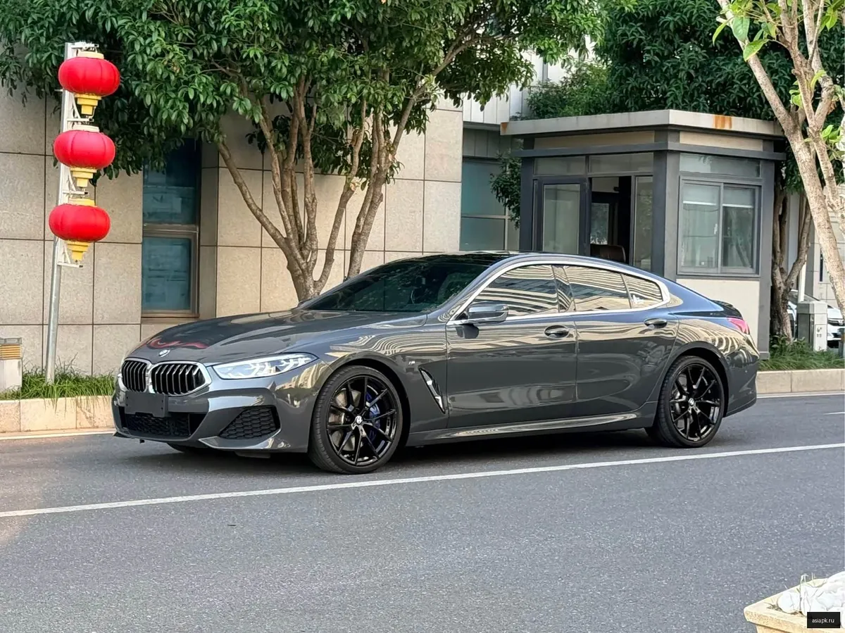 BMW 8-Series